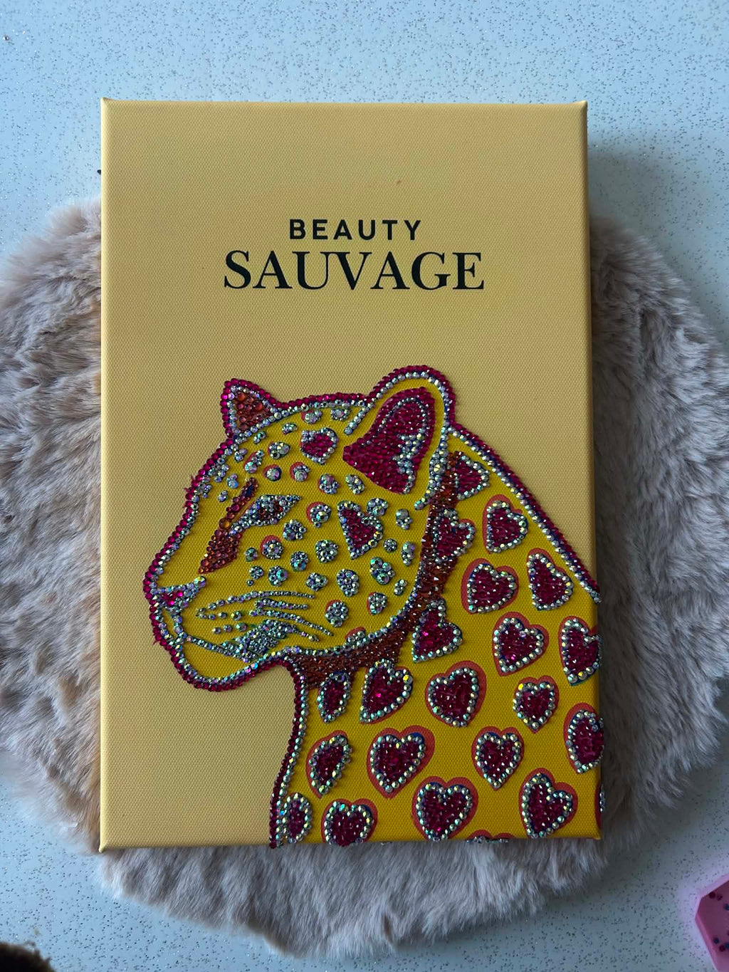 Beauty Sauvage – Toile DIY Strass Léopard